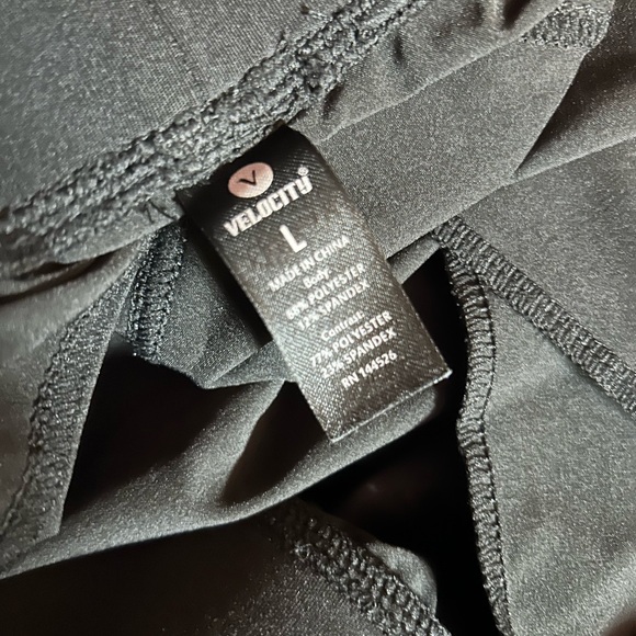 Velocity woman’s Black Joggers NWOT Size L - Picture 7 of 8